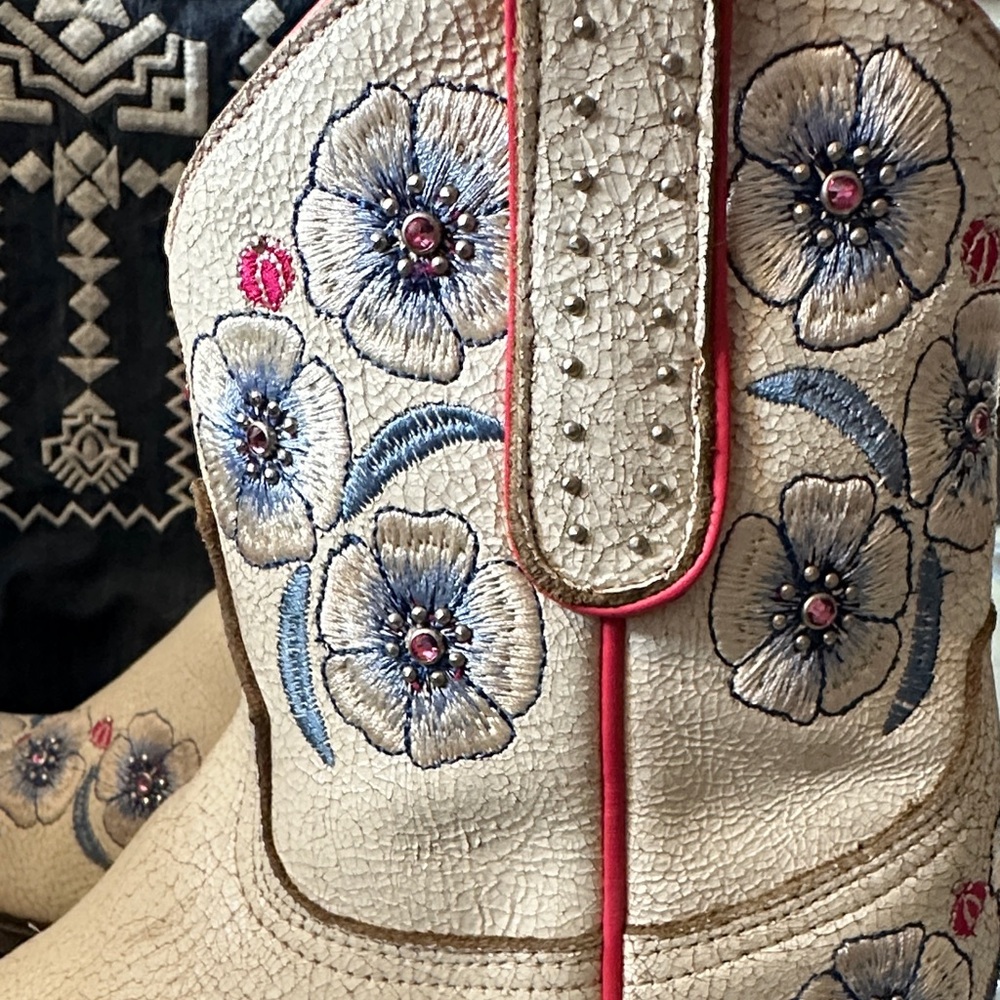 Old Gringo Vermillion Crackle Taupe Floral Embroidered studded Western Booties - Picture 9 of 12